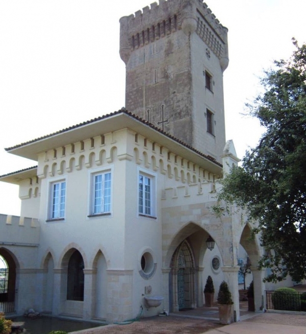 Chateau de Bellet   /    Nice