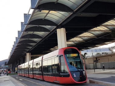 Tram Line 2 now operational from Nice Airport to place Magnan / Promenade Des anglais.
